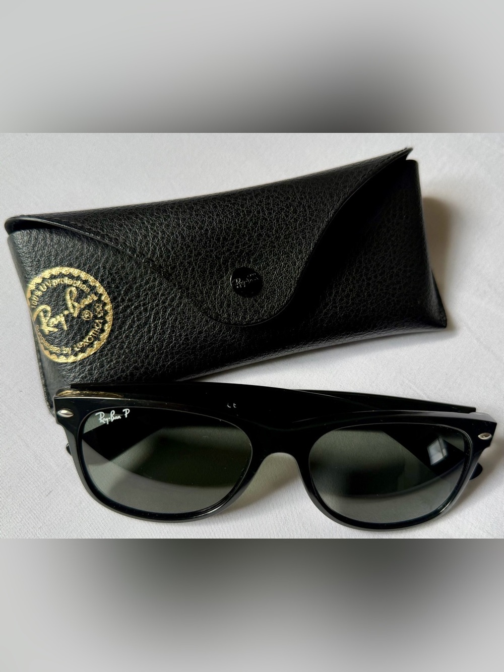 Ray-Ban Black Wayfarer Sunglasses with Black Leather Case